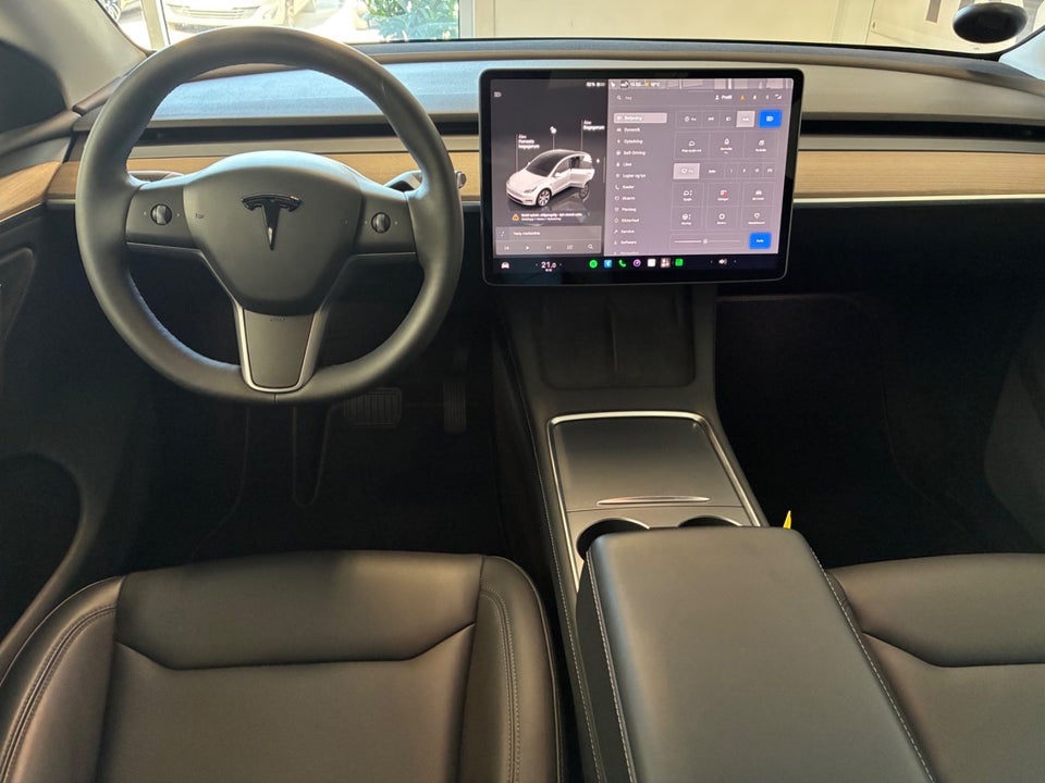 Tesla Model Y RWD 5d