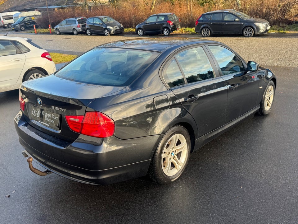 BMW 320d 2,0  4d