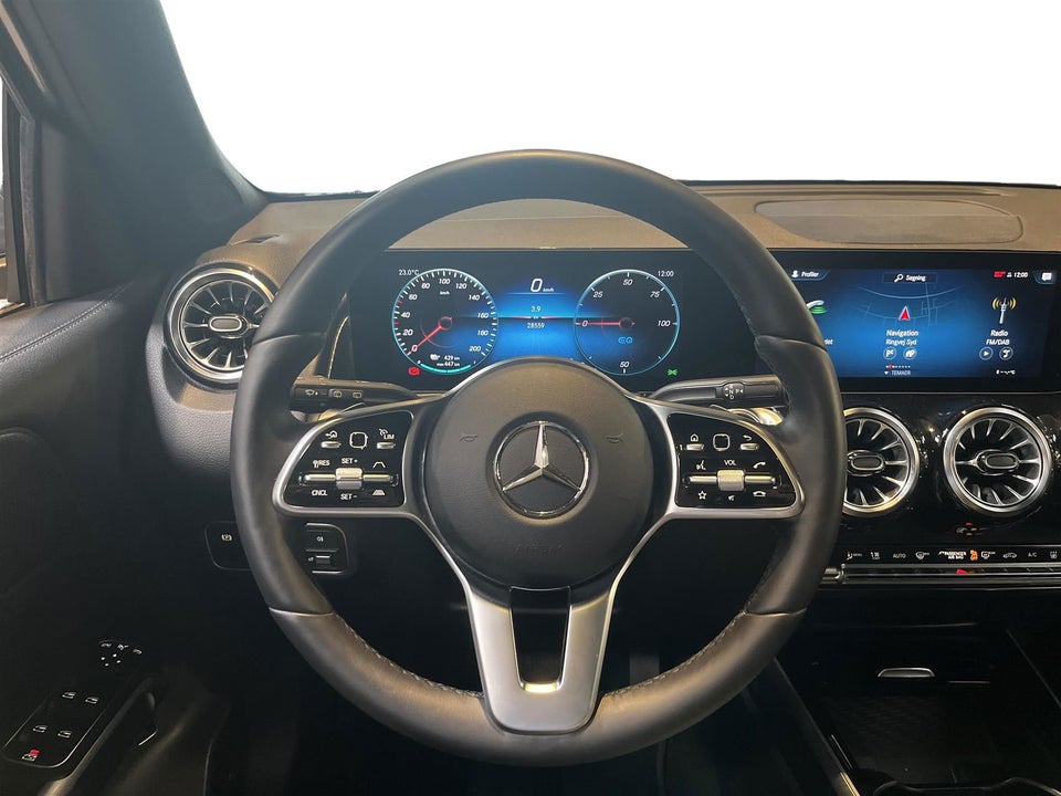 Mercedes EQB250 Progressive 5d