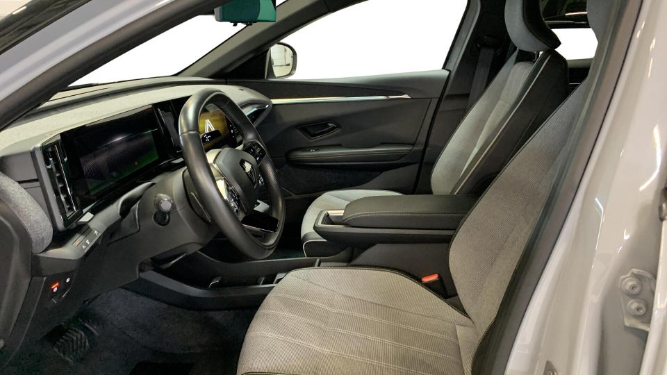 Renault Megane E-Tech 60 Techno 5d