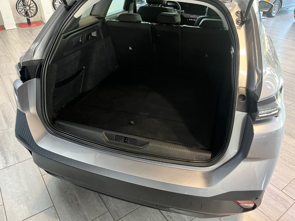 Peugeot e-308 54 Style SW 5d