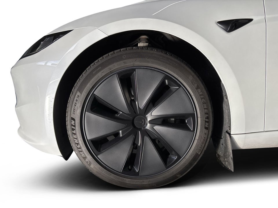 Tesla Model 3 Long Range AWD 4d