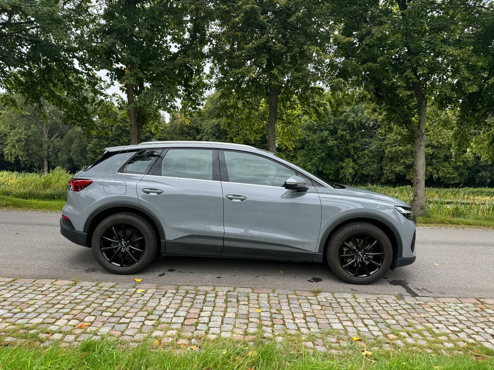 Audi Q4 e-tron 35 Attitude 5d