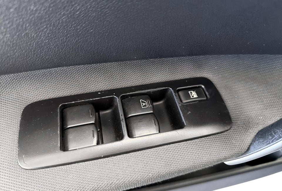 Nissan Qashqai 1,6 Tekna 5d