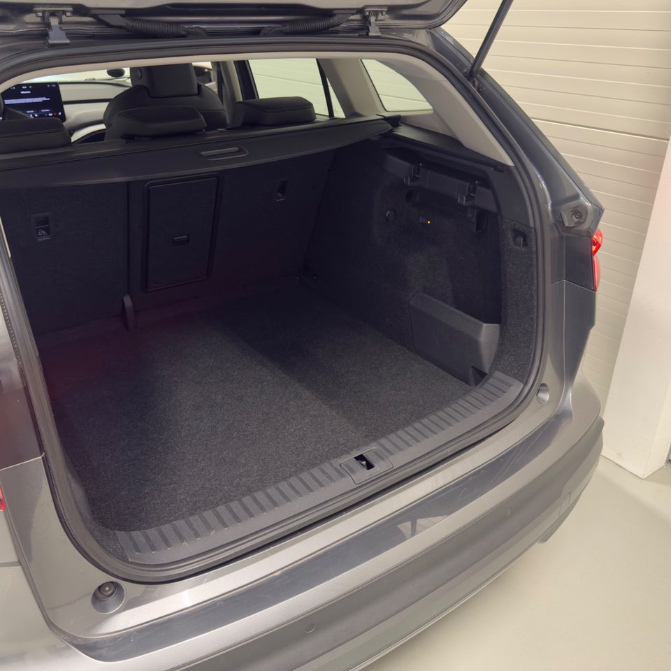 Skoda Enyaq 80 iV Plus 5d