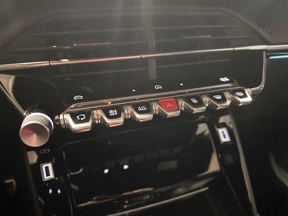 Peugeot e-2008 54 GT 5d