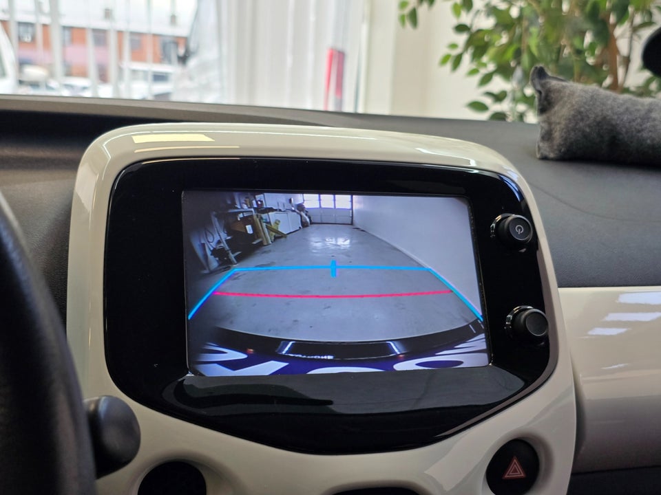 Toyota Aygo 1,0 VVT-i x-pression 5d