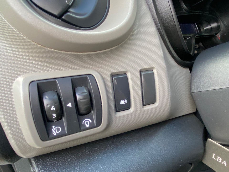 Renault Trafic T29 2,0 dCi 120 L2H1