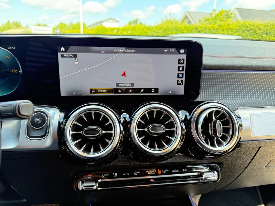 Mercedes EQB300 AMG Line 4Matic 5d