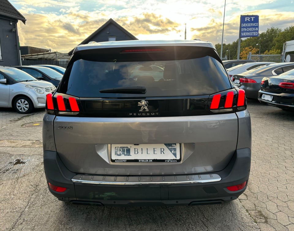 Peugeot 5008 1,6 BlueHDi 120 Allure 7prs 5d