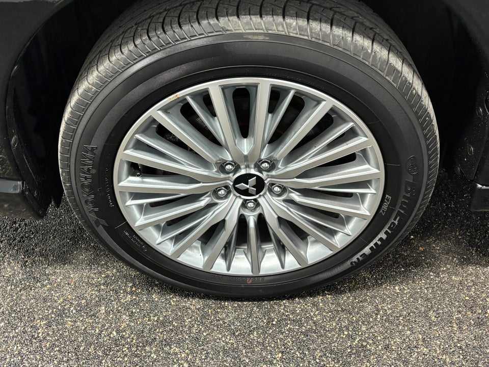 Mitsubishi Outlander 2,4 PHEV Instyle CVT 4WD 5d