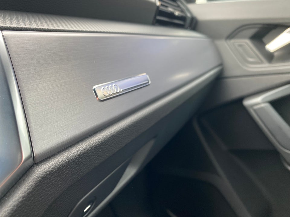 Audi Q3 45 TFSi e S-line+ S-tr. 5d