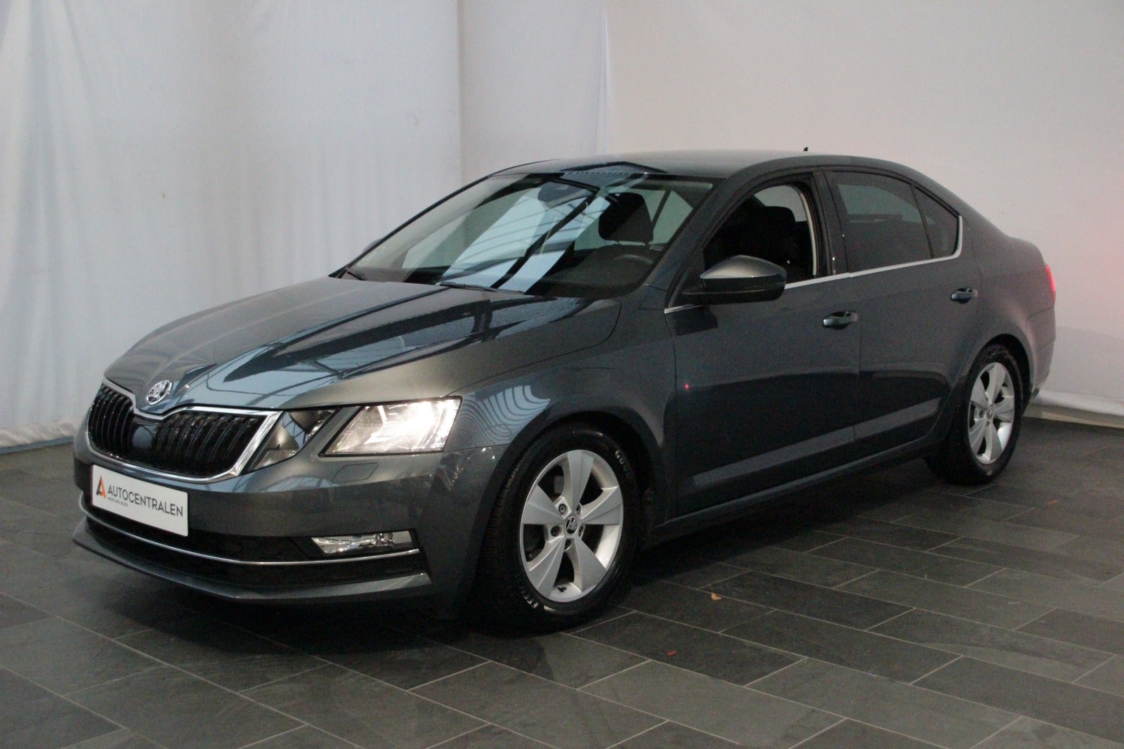 Skoda Octavia 1,6 TDi 115 Style 5d