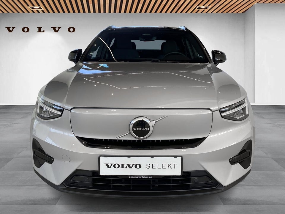 Volvo EX40 Extended Range Plus 5d