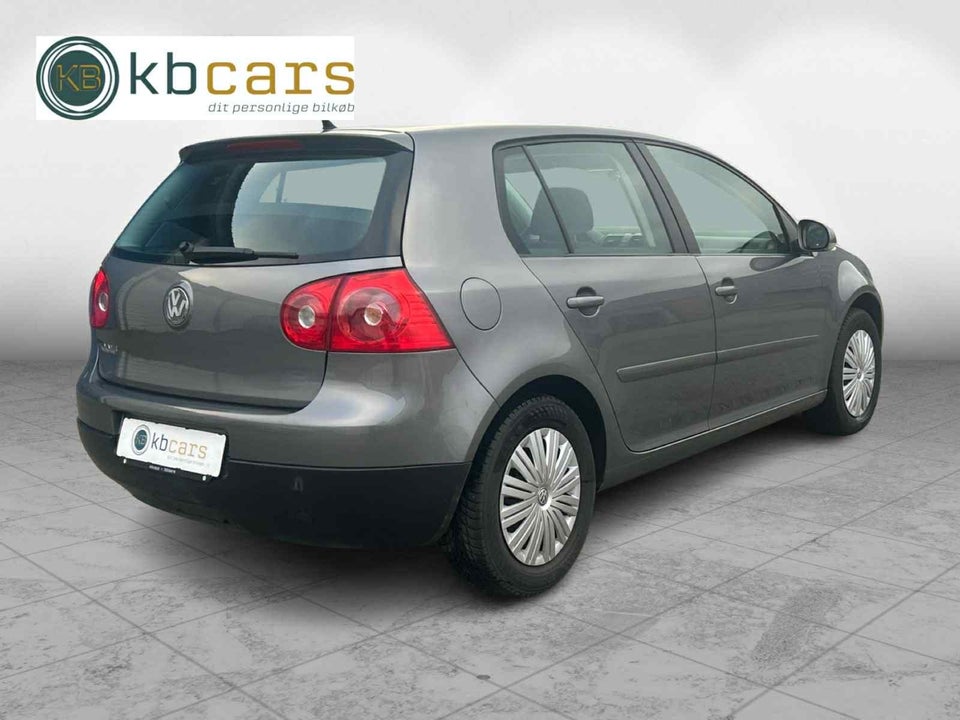 VW Golf V 1,6 Comfortline 5d