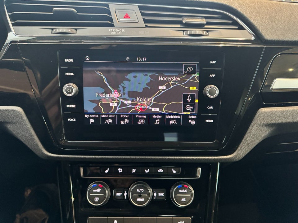 VW Touran 2,0 TDi 150 Highline DSG Van 5d