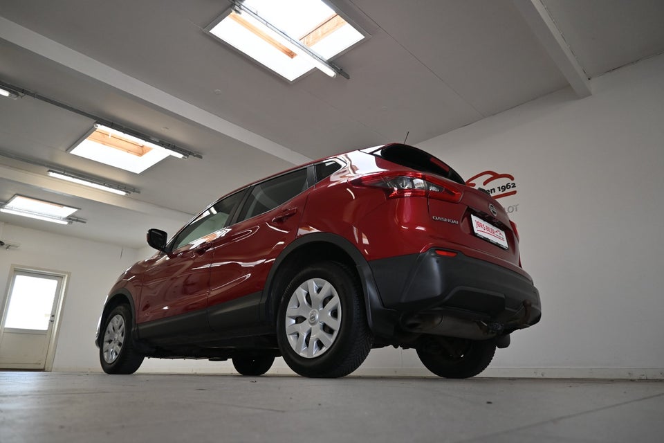 Nissan Qashqai 1,2 Dig-T 115 Visia 5d