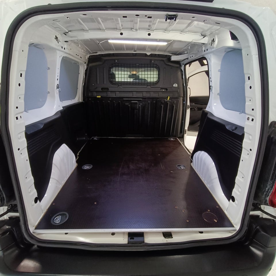 Peugeot Partner 1,5 BlueHDi 100 L1V1 Plus Van