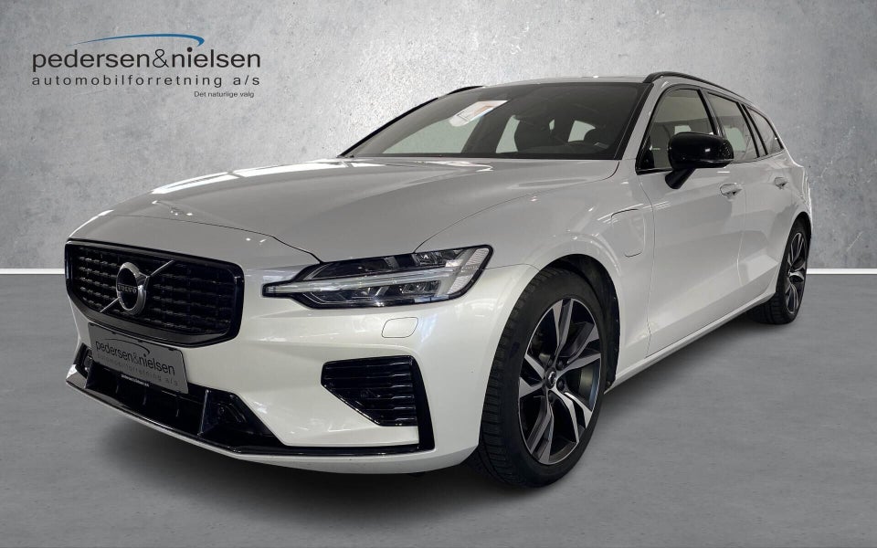Volvo V60 2,0 T8 ReCharge R-Design aut. AWD 5d