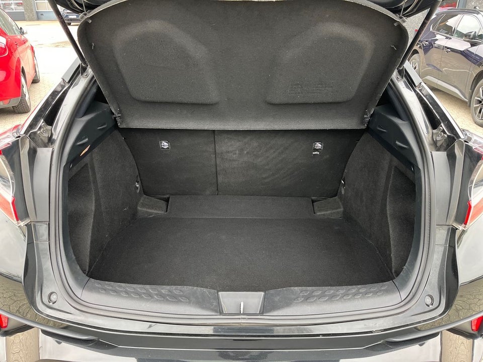 Toyota C-HR 1,8 Hybrid Premium Selected CVT 5d