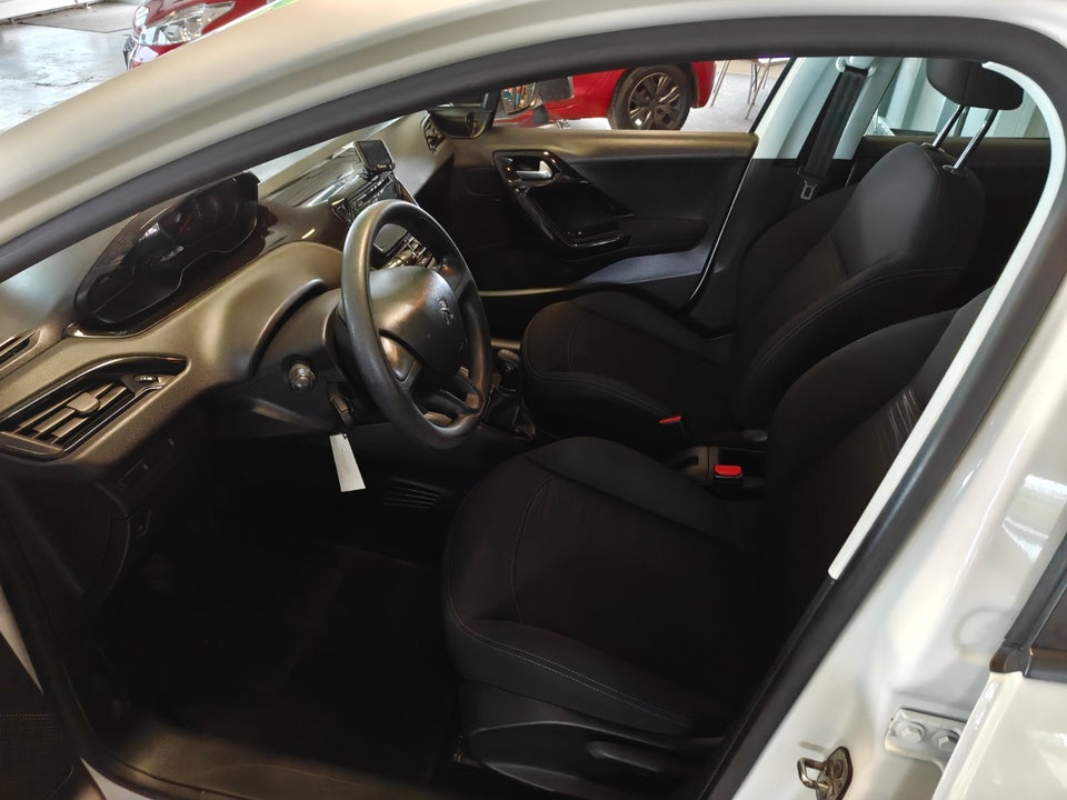 Peugeot 208 1,0 VTi Access Air 3d