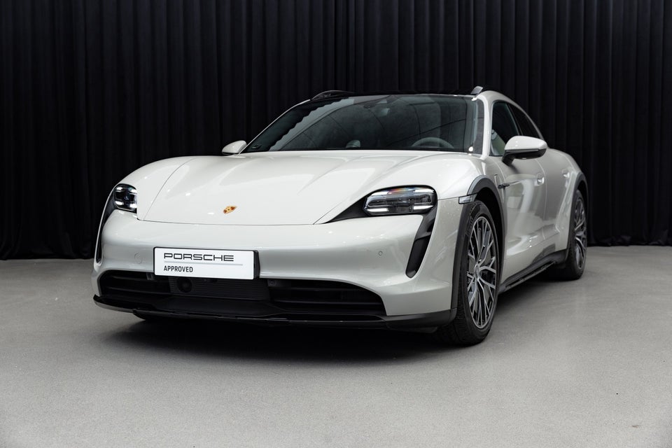 Porsche Taycan 4 Performance+ Cross Turismo 5d