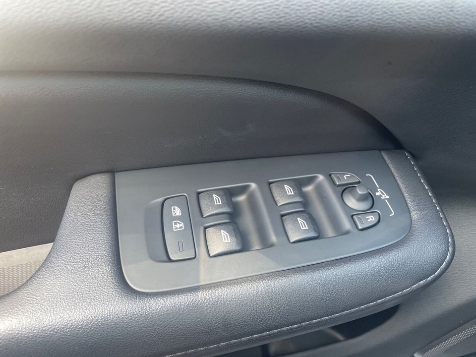 Volvo V60 2,0 T6 ReCharge Plus Bright aut. AWD 5d