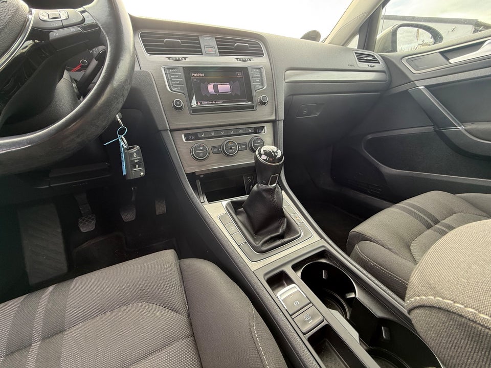 VW Golf VII 1,4 TSi 122 Comfortline BMT 5d