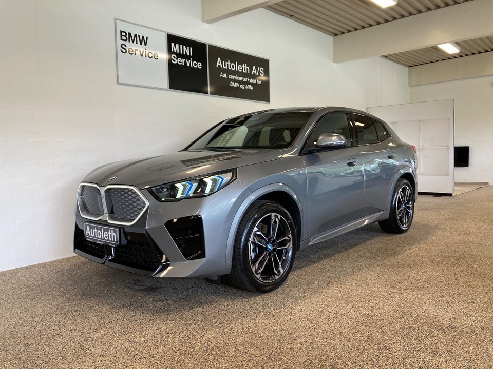 BMW iX2 xDrive30 M-Sport 5d