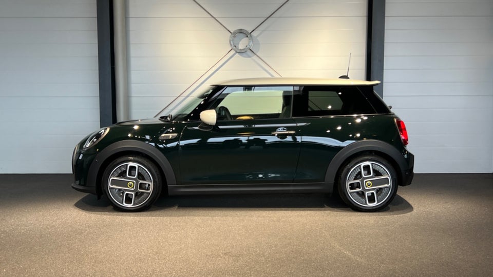 MINI Cooper SE Resolute Edition 3d