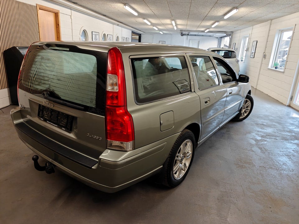 Volvo V70 2,4 170 Classic 5d