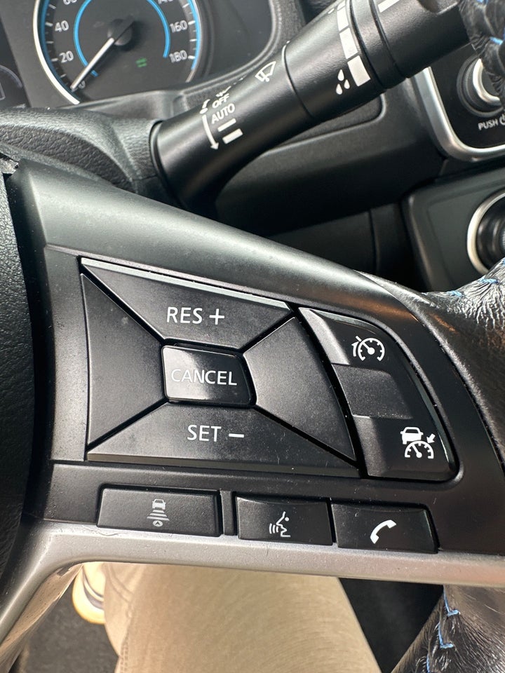 Nissan Leaf 40 Visia 5d