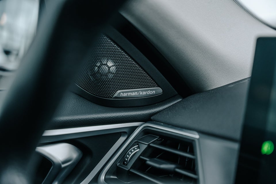 BMW i4 eDrive40 Charged 5d