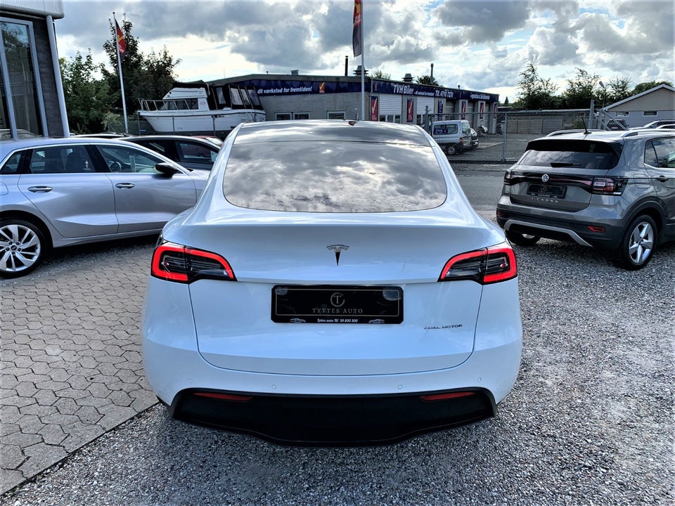 Tesla Model Y Long Range AWD 5d