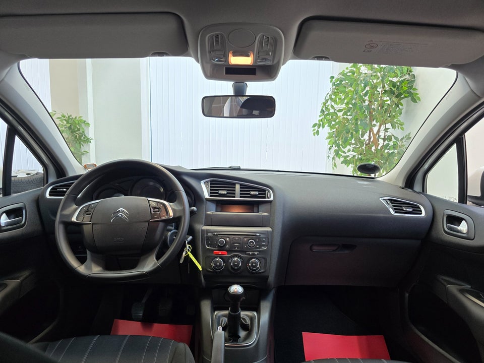 Citroën C4 1,4 VTi Attraction 5d