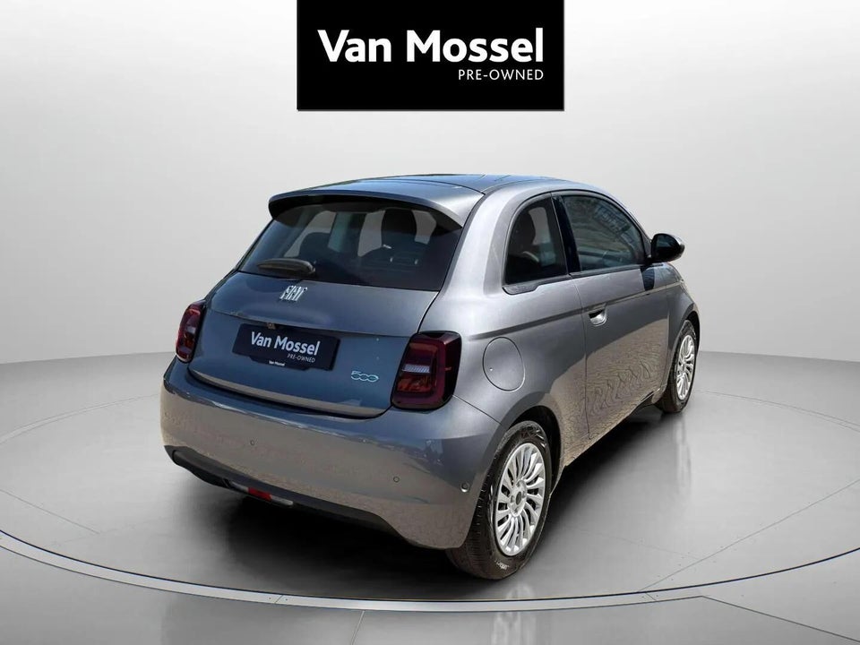 Fiat 500e 42 Icon 3d