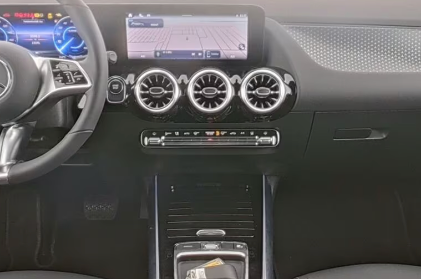 Mercedes EQA250+ Progressive Advance 5d