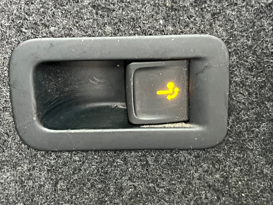 Skoda Karoq 1,6 TDi 115 Ambition+ DSG 5d