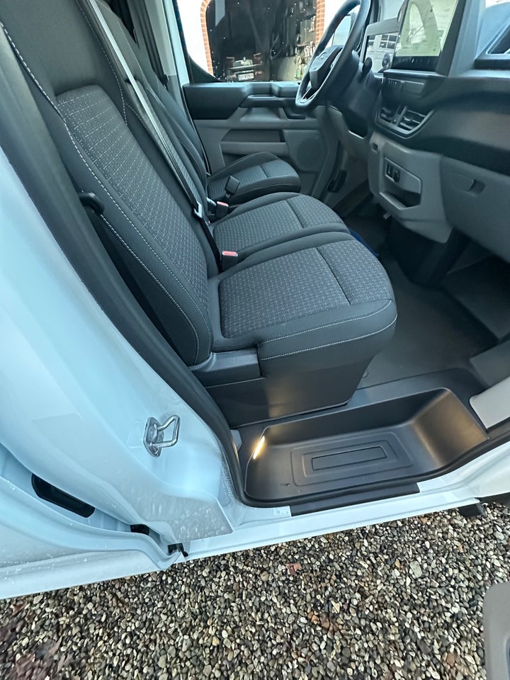 Ford E-Transit Custom 340L 64 Trend