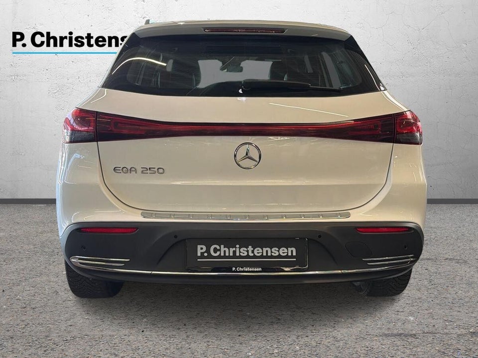 Mercedes EQA250 Progressive 5d