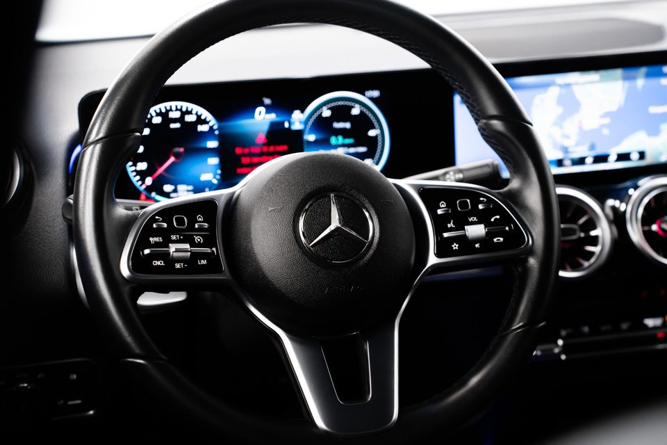 Mercedes EQB250 Progressive 5d