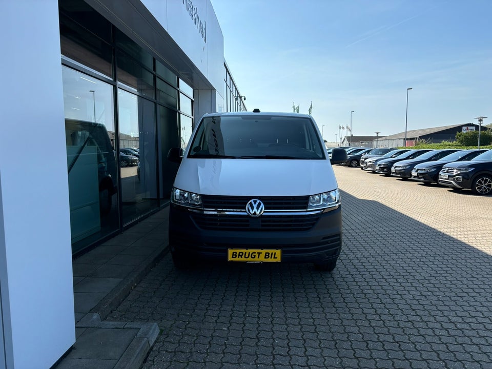 VW Transporter 2,0 TDi 150 Kassevogn DSG lang