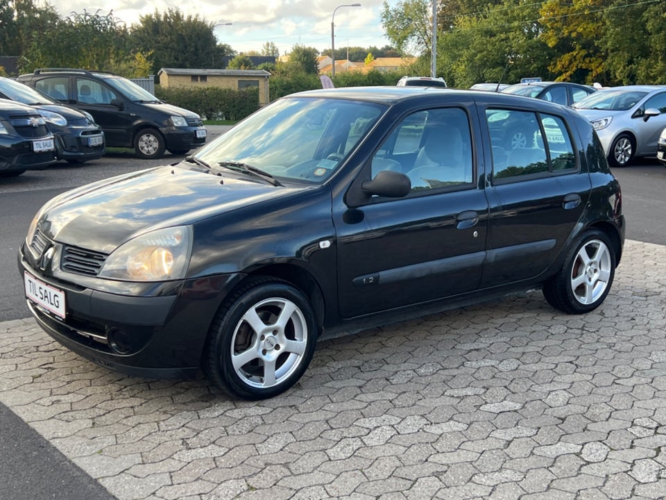 Renault Clio II 1,2 8V Storia 5d