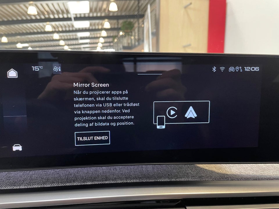 Peugeot e-3008 77 GT Pack 5d