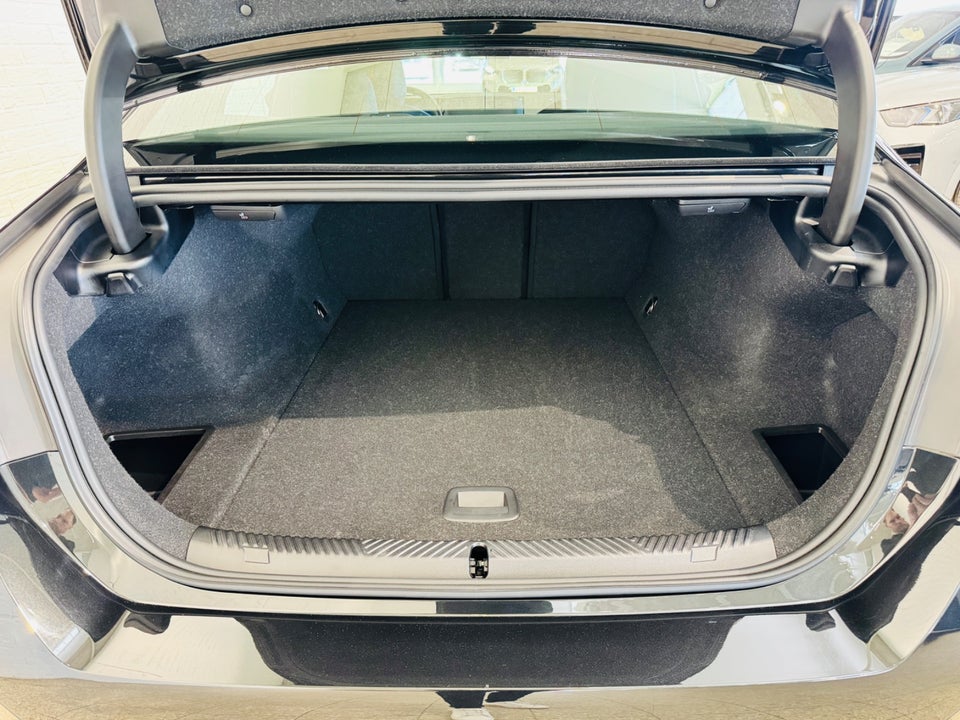 BMW i5 eDrive40 M-Sport 4d