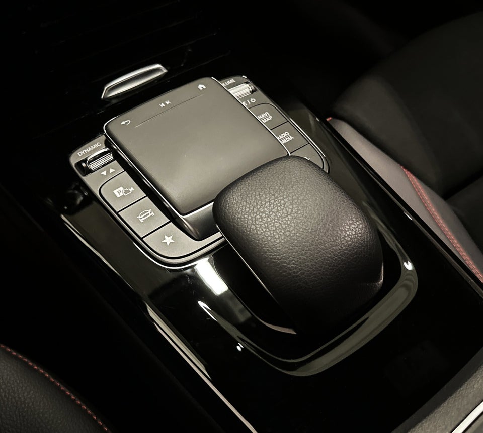 Mercedes A200 1,3 AMG Line aut. 5d