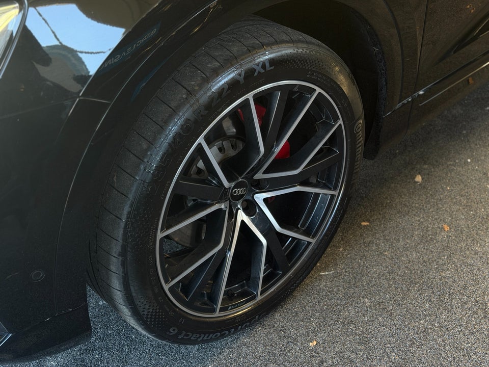 Audi Q8 50 TDi S-line quattro Tiptr. 5d