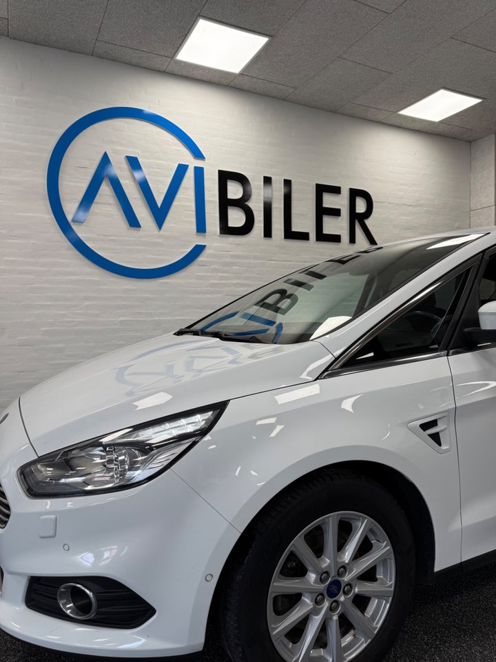 Ford S-MAX 2,0 TDCi 150 Titanium 7prs 5d