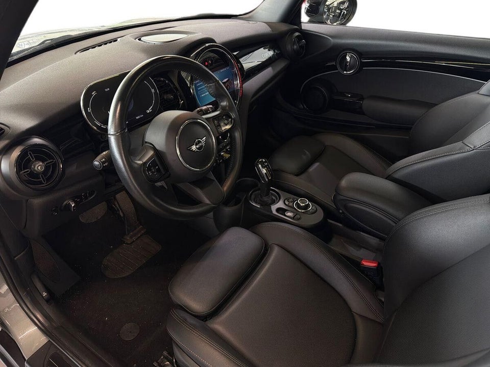 MINI Cooper SE Camden Edition 3d