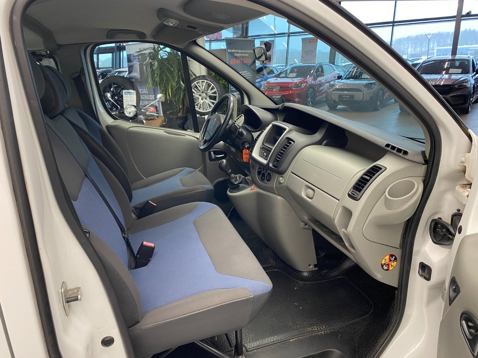 Renault Trafic T27 2,0 dCi 115 L1H1 Kombi 4d